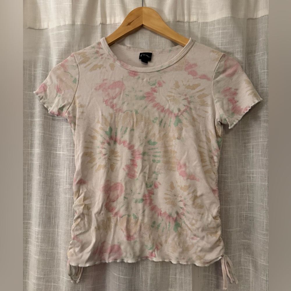 Art Class Tie Dye Rouched sides T shirt